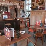 La Chapelle 3* דינאן